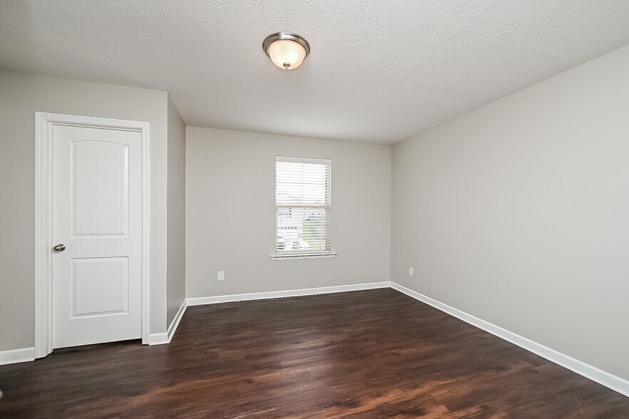 Building Photo - 1112 Moonriver Cove