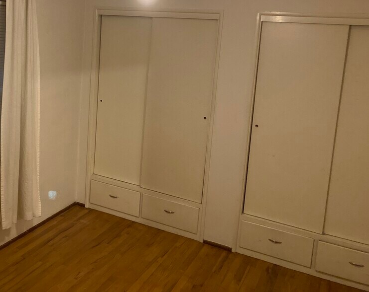 Building Photo - 6124 NE Multnomah St