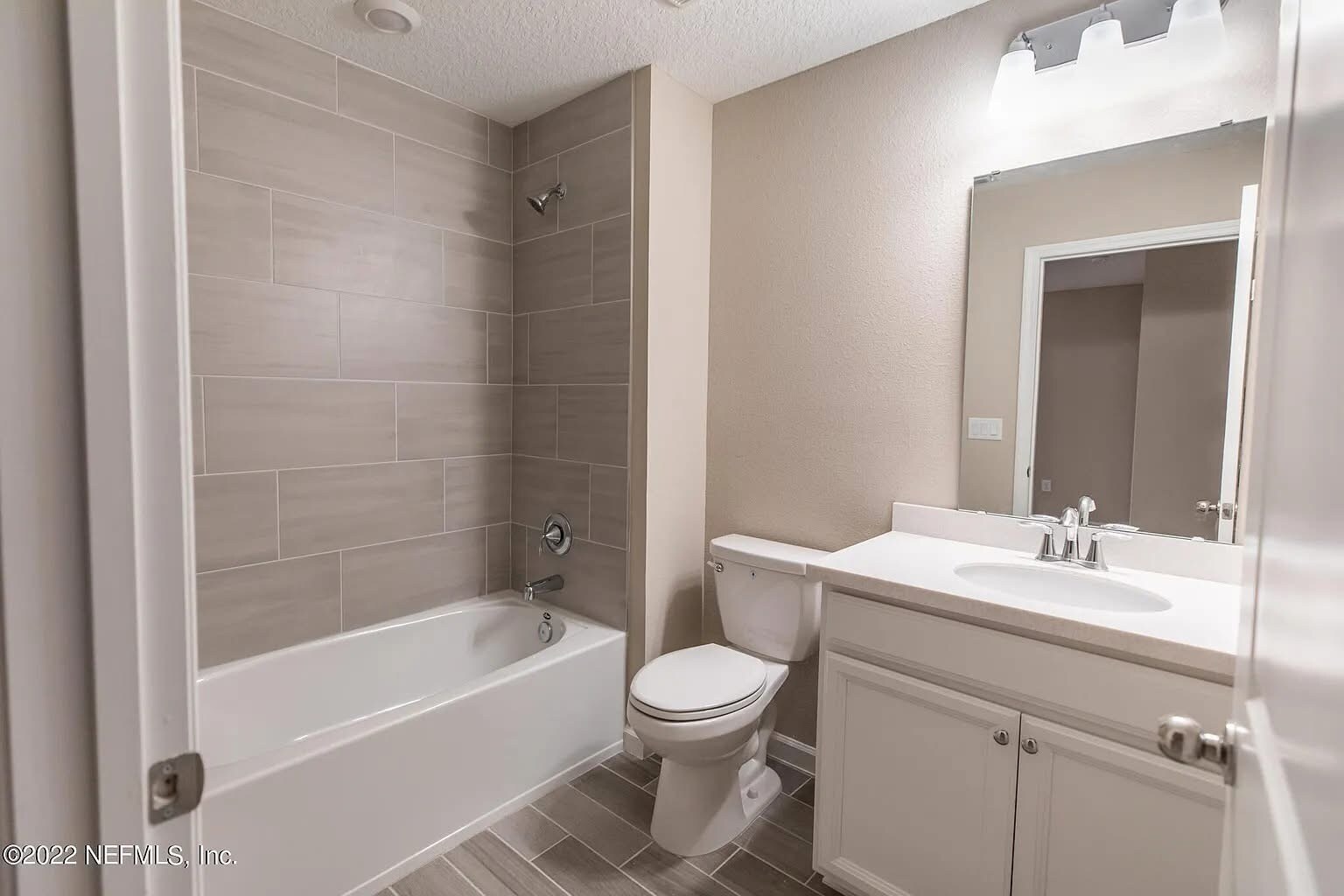 Building Photo - 2643 Sandy Dune Dr