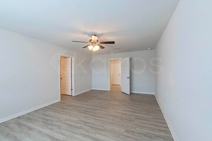 Building Photo - 412 Monarch Ln