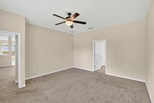 Building Photo - 15810 Starling Water Dr