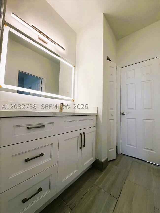 Building Photo - 14303 SW 159th Pl
