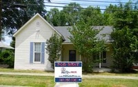 Building Photo - Updated 4 Bedroom Home Close to Tech!