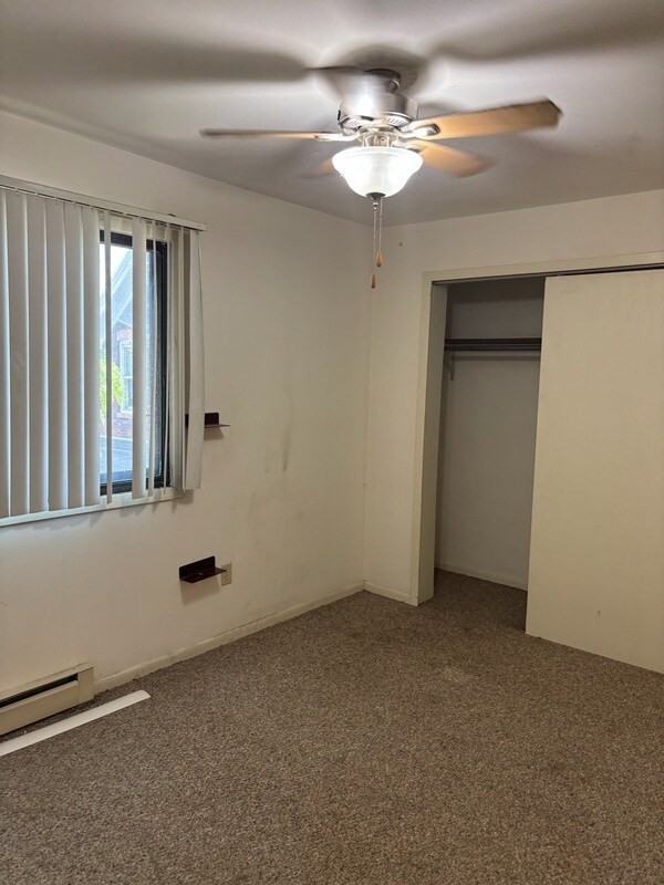 Building Photo - 134 E Johnson St