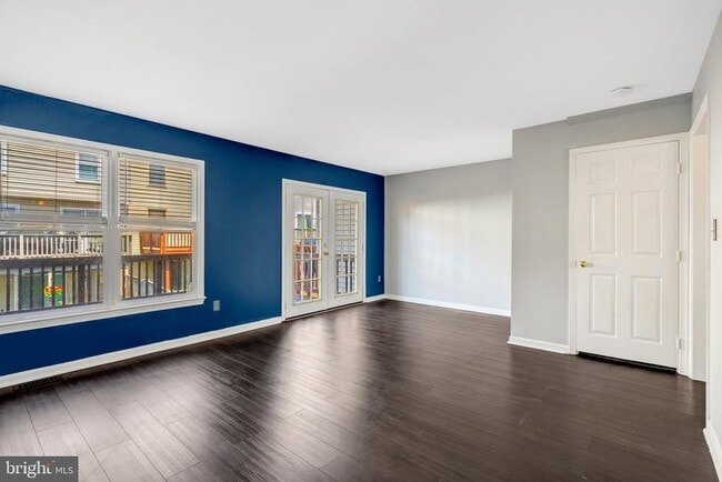 Building Photo - 14716 Grobie Pond Ln