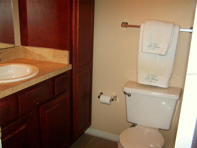 Building Photo - 1037 S Hiawassee Rd