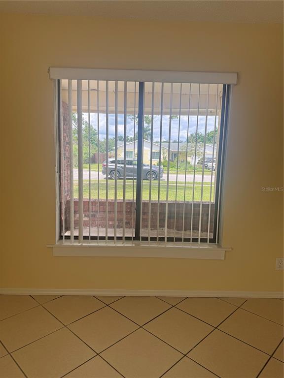 Building Photo - 2329 Pine Tree Ct