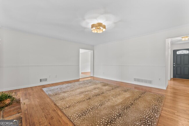 Building Photo - 206 Fortson Dr