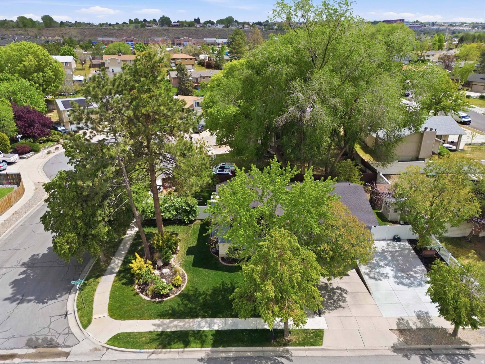 Building Photo - 9107 S Peach Blossom Dr
