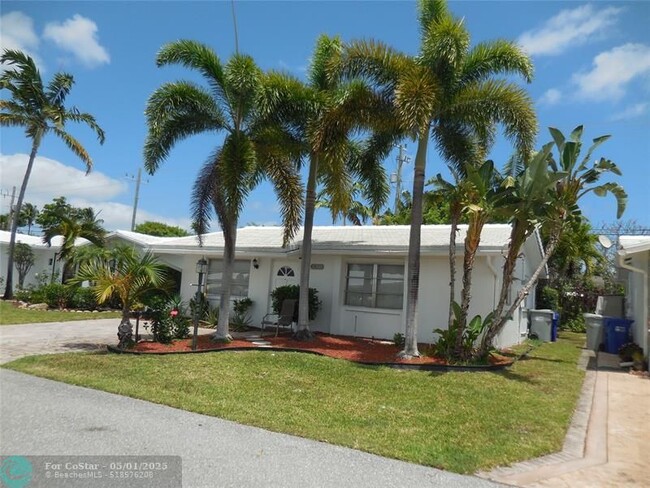 Building Photo - 3050 NW 1st Ave