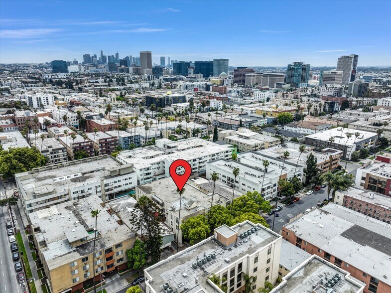 Building Photo - 320 S Gramercy Pl