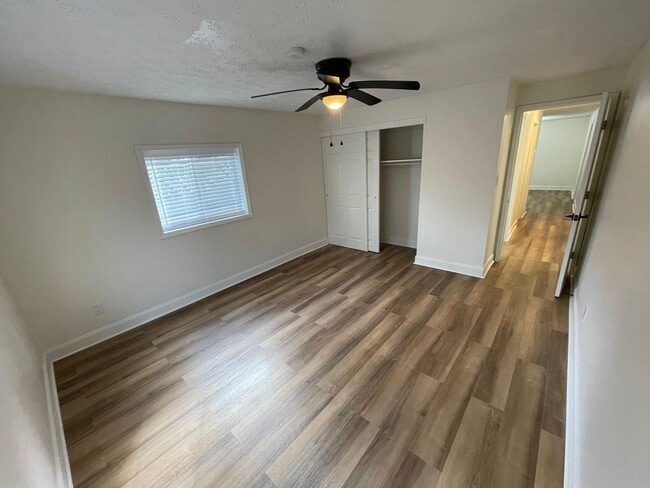 Building Photo - 1855 Tanis Dr