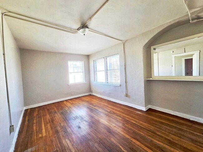 Building Photo - 1114 El Paso St