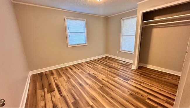 Building Photo - Modern Comfort Meets Nature — 2-Bed, 1-Bat...
