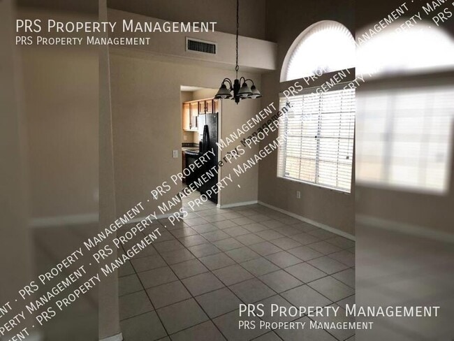 Building Photo - 1433 E Park Ave