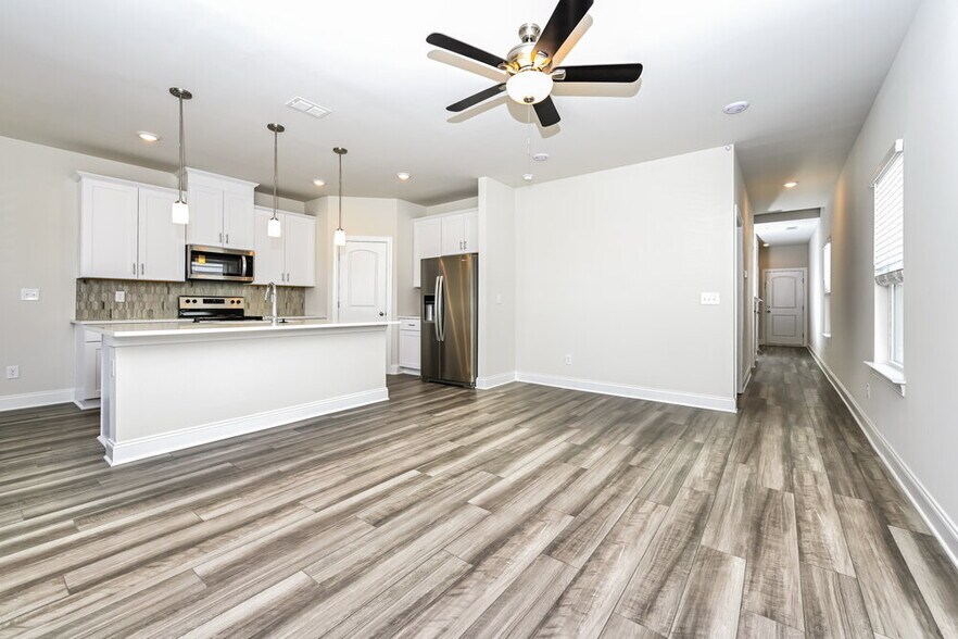Building Photo - 1604 Espy Aly