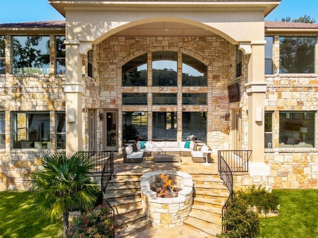 Building Photo - 3113 Ski Shores Terrace