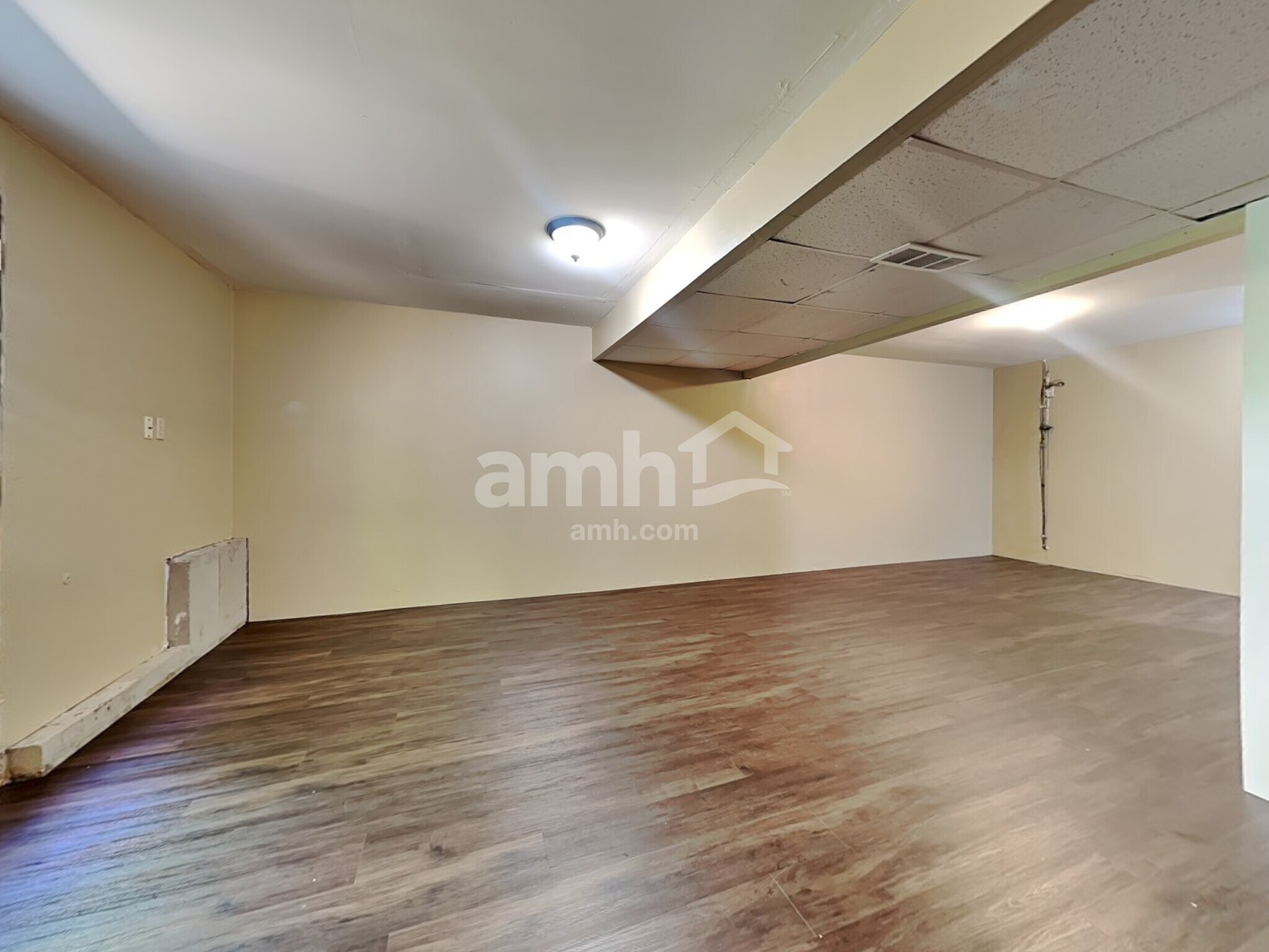 Building Photo - 2132 Lunar Ln
