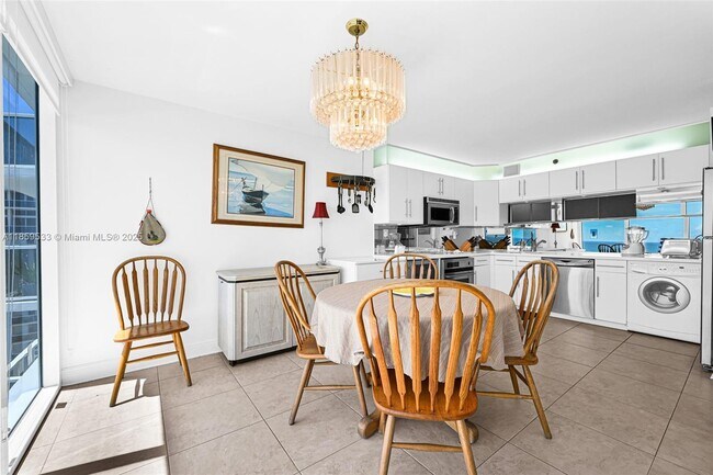 Building Photo - 2401 Collins Ave