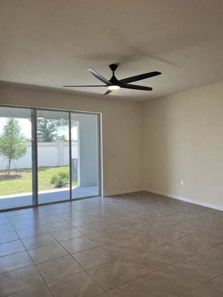Living room - 5247 Dragonfly Dr