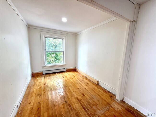 Building Photo - 4921 Jefferson St