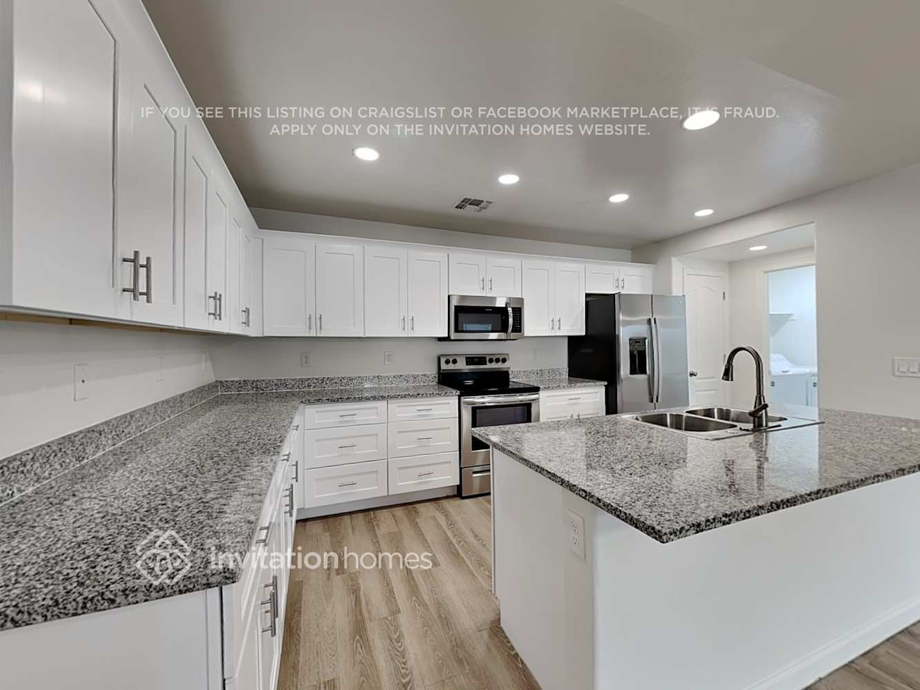 Building Photo - 1070 S Deerfield Ln