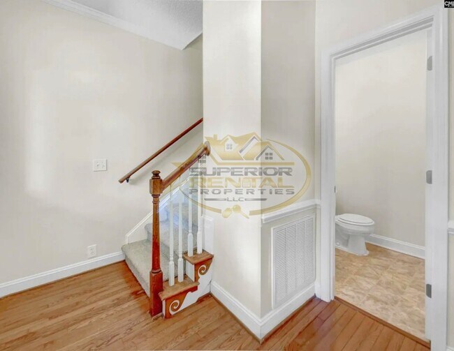 Building Photo - 124 Pickwick Dr
