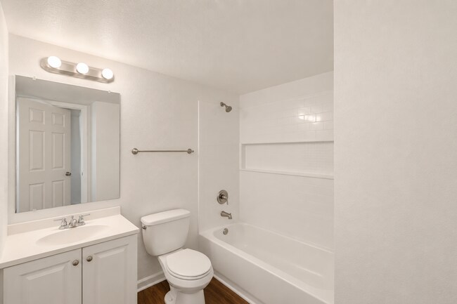 Building Photo - 45 N Phyllis-109
