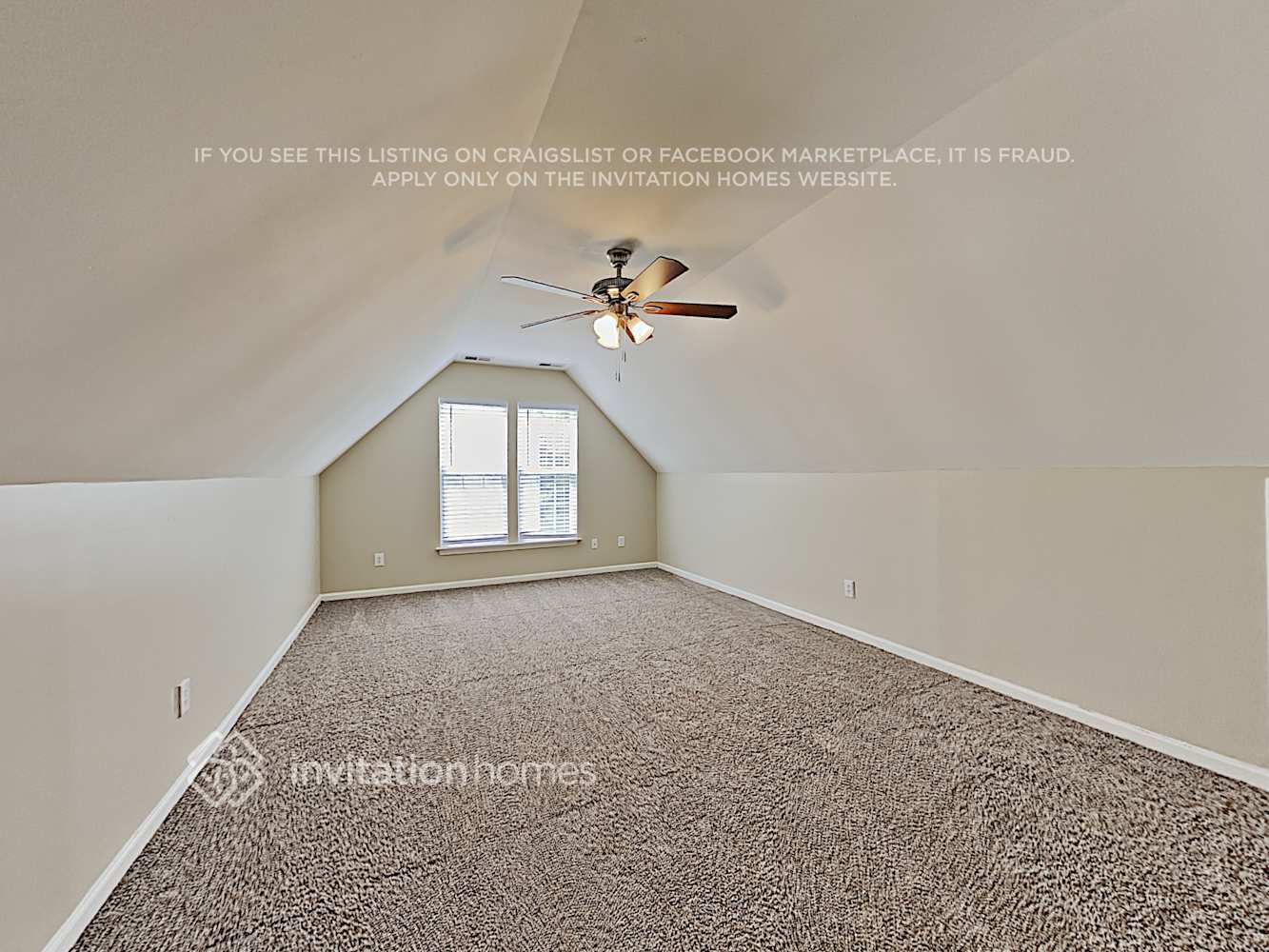 Building Photo - 15014 Ashlight Dr