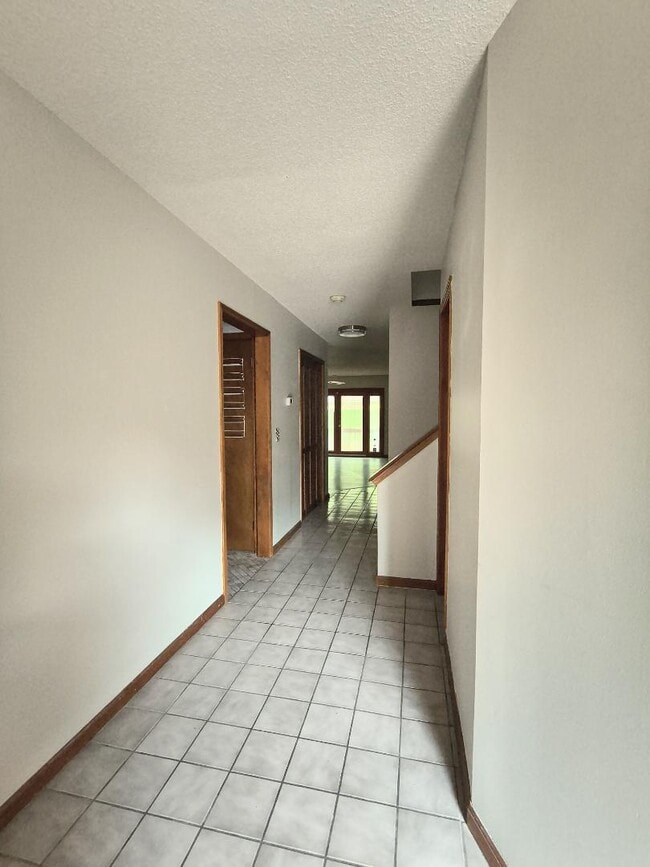 Building Photo - 3110 Paddle Creek Dr