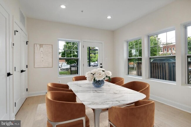 Building Photo - 1232 Trinidad Ave NE