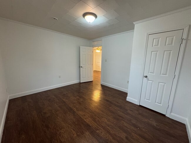 Building Photo - 2141 Brougher Ln