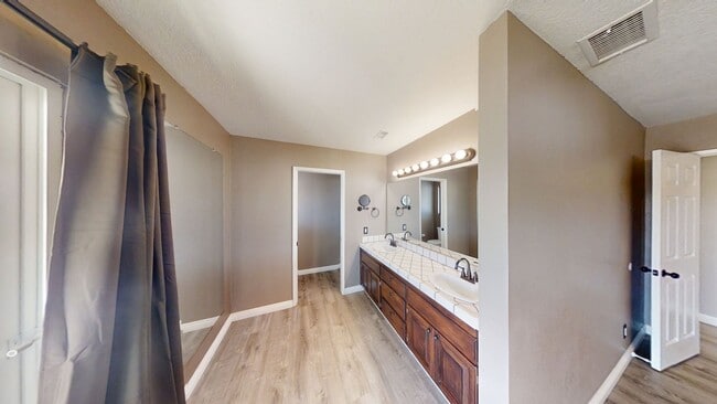 Building Photo - Charming 3 bed 2 bath Home in Yucaipa, Ca.