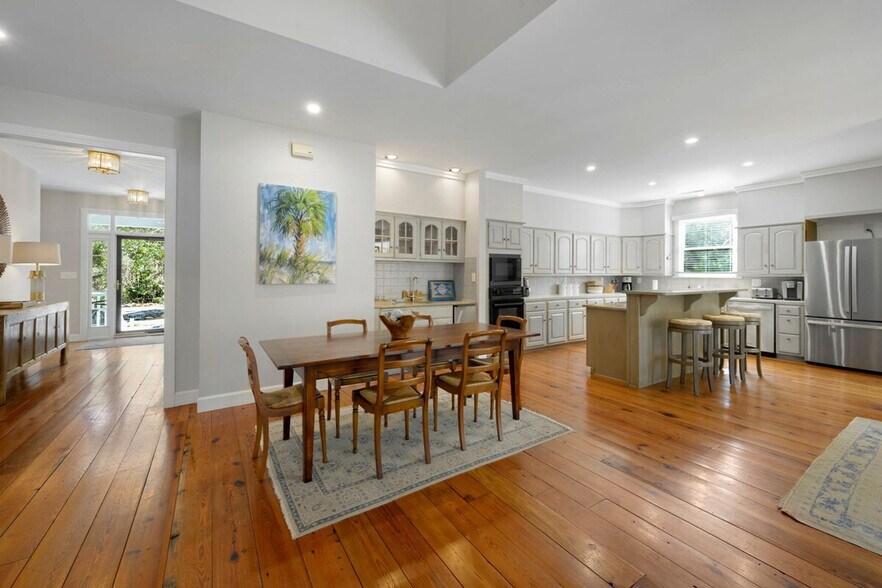 Building Photo - 125 Brandon Way