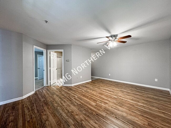 Building Photo - 635 Constellation Square SE