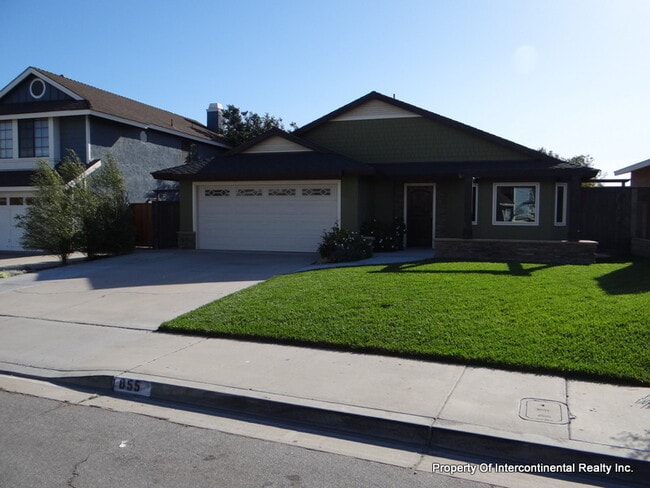 Primary Photo - Coming Soon!! Remodeled Woodside Cottage w...