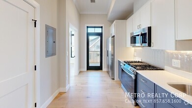 Building Photo - Modern 2-Bed, 2-Bath in Allston – In-Unit ...