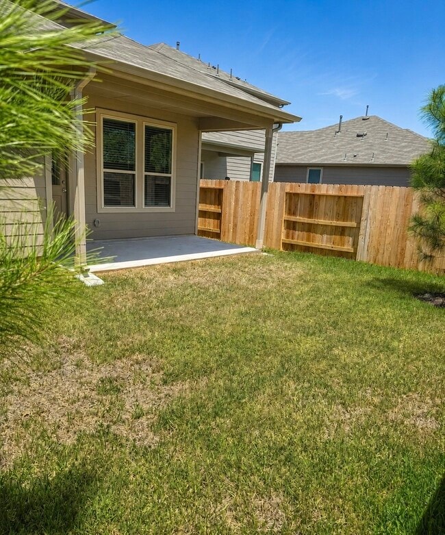 Building Photo - 414 Kinglet Dr