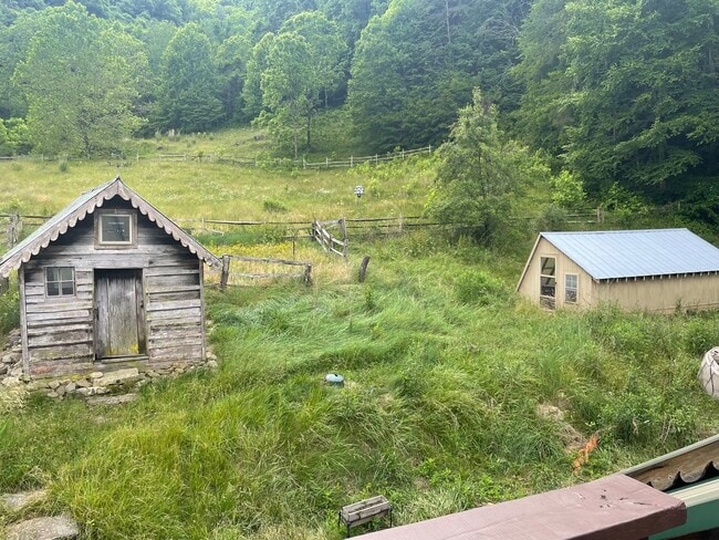 Building Photo - 1265 Barnardsville Hwy