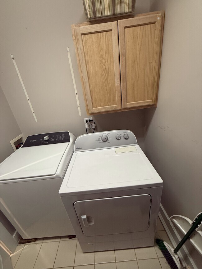 Building Photo - Apartments in Lockport