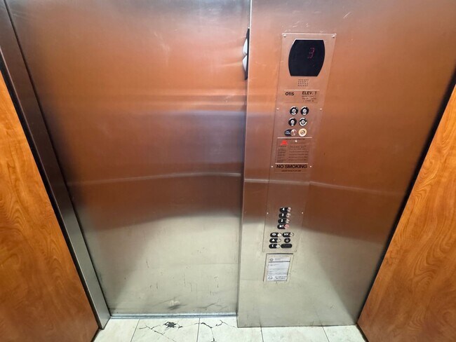 Building Photo - Beautiful 3 Bed, 2 Bath Condo in Desirable Stonebridge Place – MetroWest