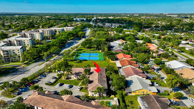 Building Photo - 8431 Royal Palm Blvd