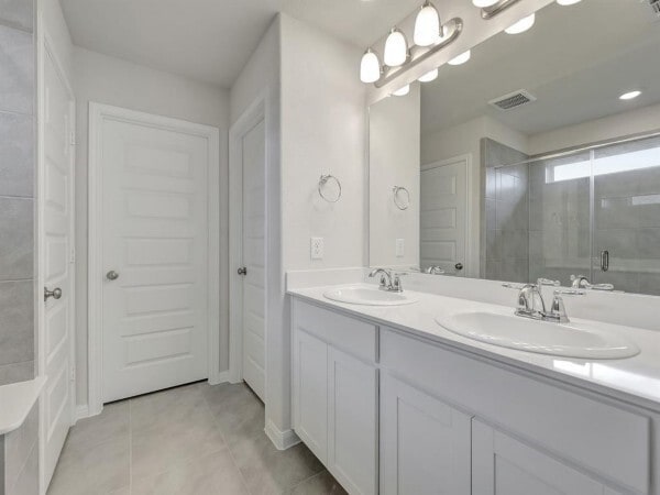 Building Photo - 18564 Meadow Point Ln