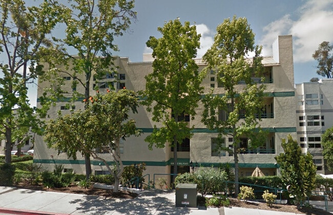 Building Photo - 3606 1st Ave