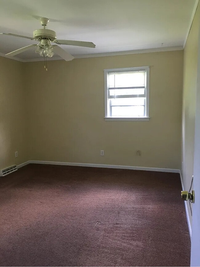 Building Photo - 2 Bedroom 2 Bathroom