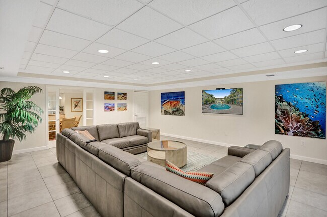 Building Photo - 1501 E Broward Blvd