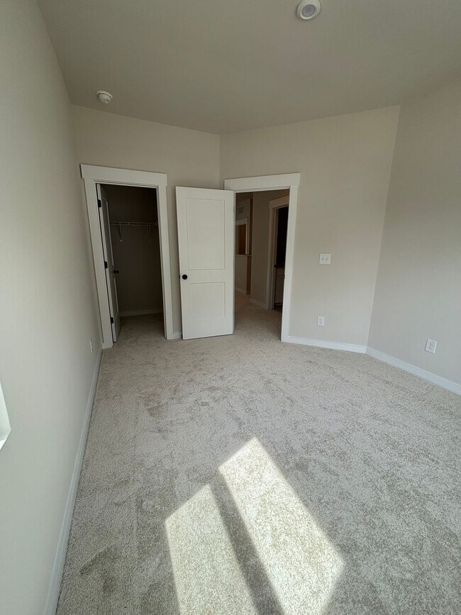 Building Photo - **AVAILABLE APRIL 30, 2026**New Construction in Griffith Lakes; 3BR/2.5BA; Upgrades Galore!