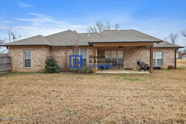 Building Photo - 4 Bed/3 Bath Home in Clinton in Copper Creek