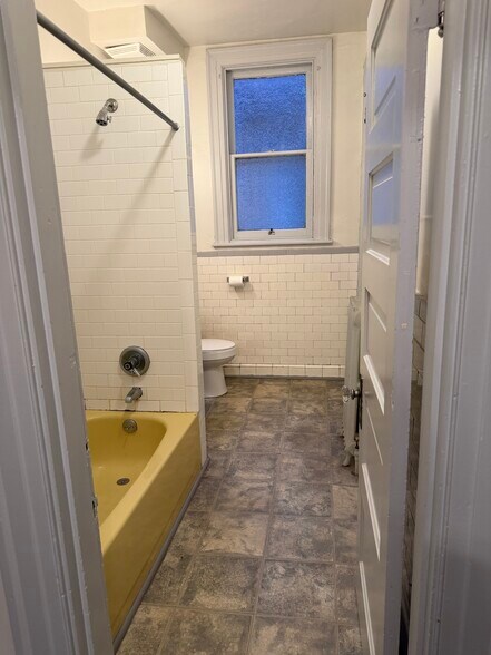 bathroom - 447 S Atlantic Ave