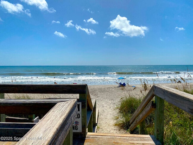 Building Photo - 2035 Jimmy Buffett Mem Hwy